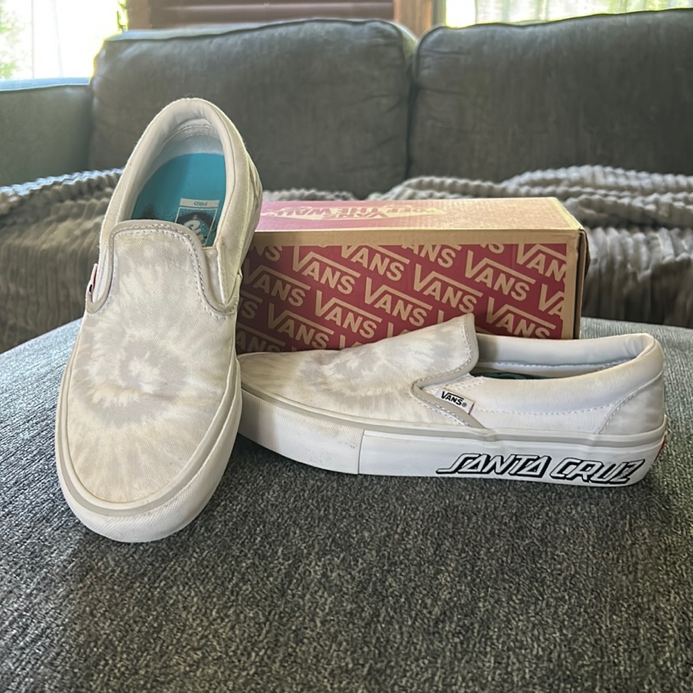 Santa Cruz White Tie Dye Vans